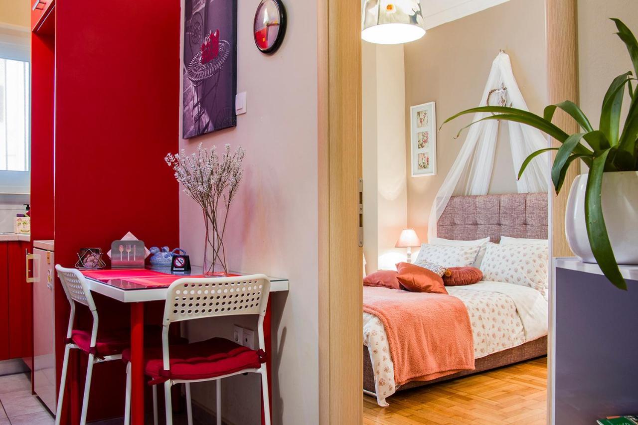 City Stay Close To The Metro A Charming Flat Athen Eksteriør billede