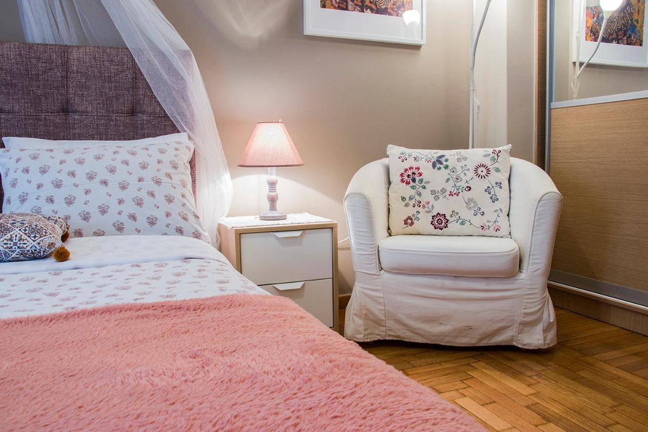 City Stay Close To The Metro A Charming Flat Athen Eksteriør billede