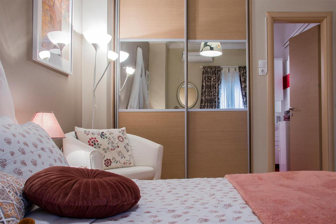 City Stay Close To The Metro A Charming Flat Athen Eksteriør billede