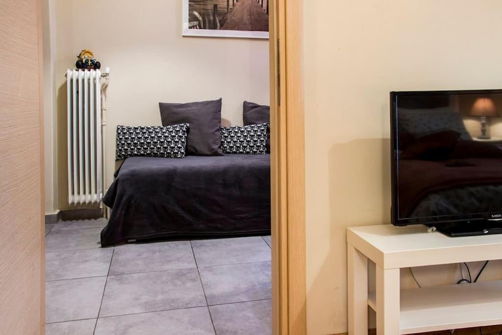 City Stay Close To The Metro A Charming Flat Athen Eksteriør billede