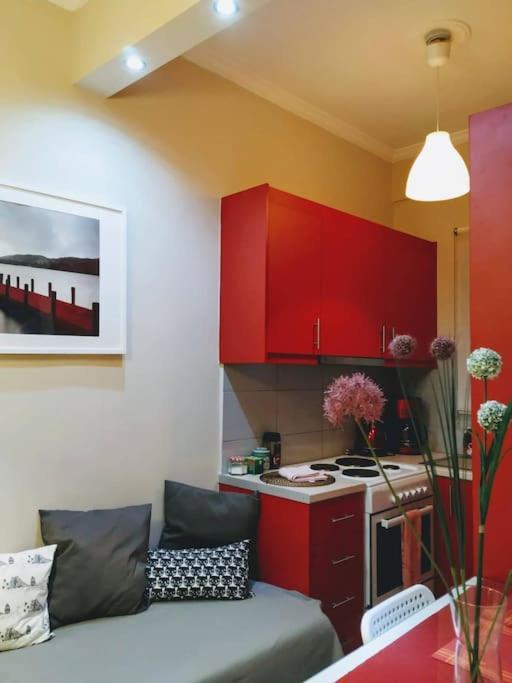 City Stay Close To The Metro A Charming Flat Athen Eksteriør billede